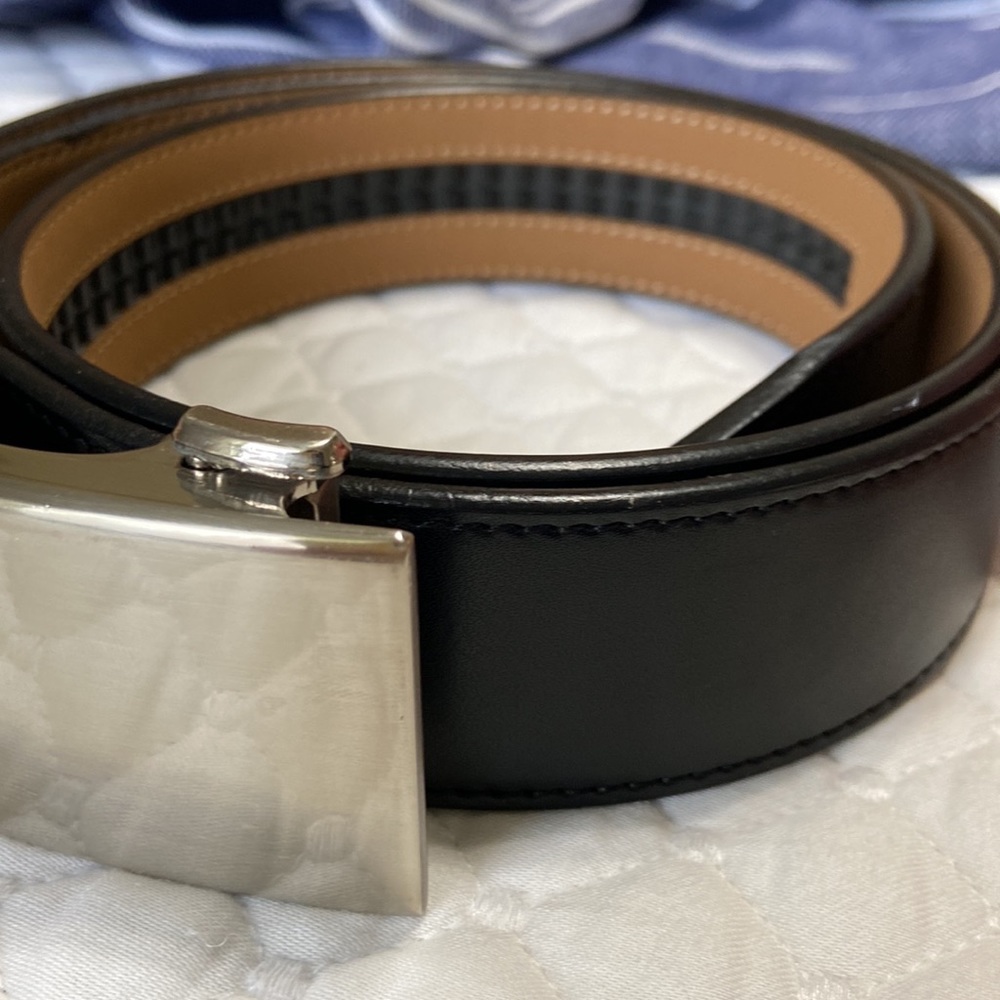 Nexbelt (The belt with no holes) Classic Mens Dress or Golf Belt. Black leather.